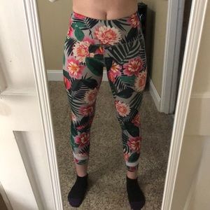 Old Navy Active leggings